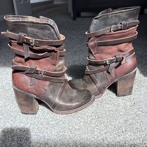 Freebird by Steven Baker, size 8 Brown and Burgundy Leather Heeled Ankle Boots
